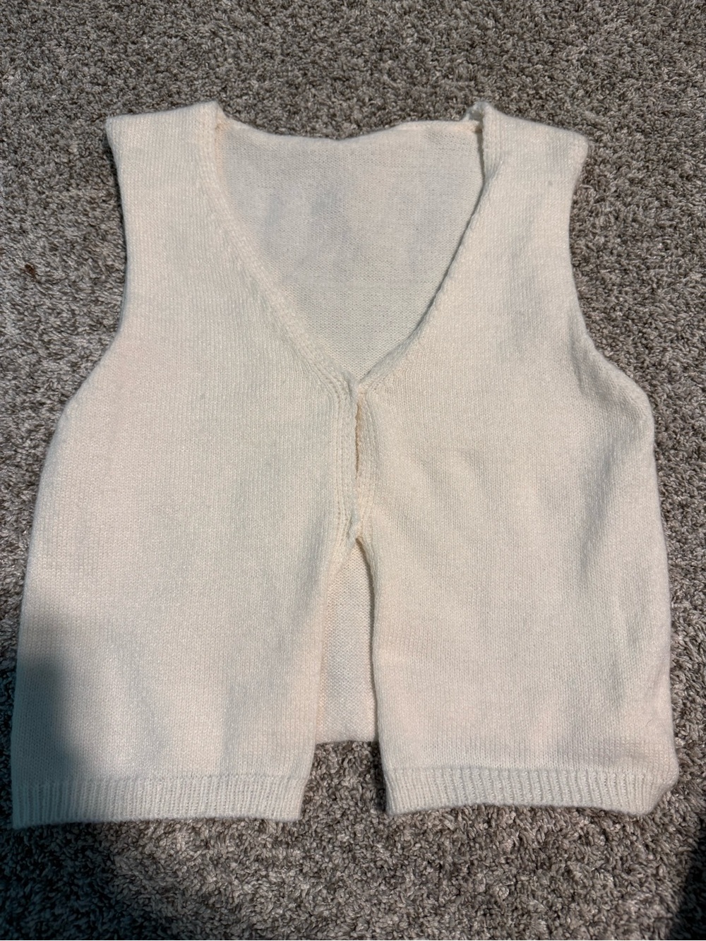Cream V-Neck Knit Sleeveless Sweater Vest